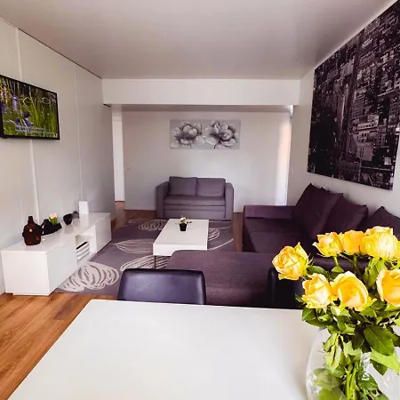 4-roomiiperfect Locationiicenter *